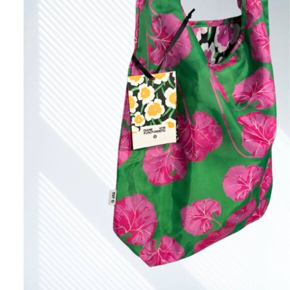 Diane Von Furstenberg Poppy Geranium Leaf Pink Green Reversible Bag DVF Target - Picture 4 of 5